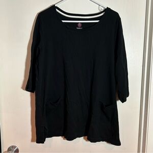 Isaac Mizrahi Essentials‎ black 3/4 sleeve top 1X